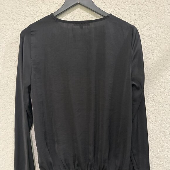 English Laundry Women's Black Long Sleeve Wrap Style Front Top Size Medium - Picture 8 of 8